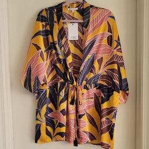 DR2 Women's Vibrant Leaf Print Tunic